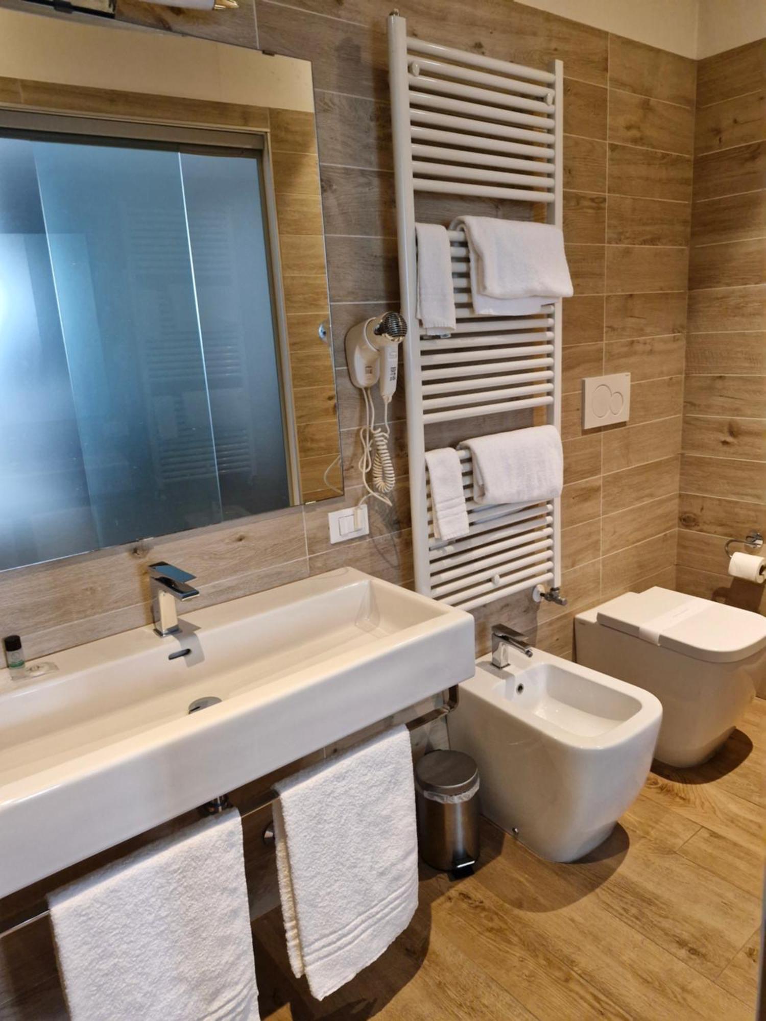 Hotel La Loggia Mestrino ภายนอก รูปภาพ